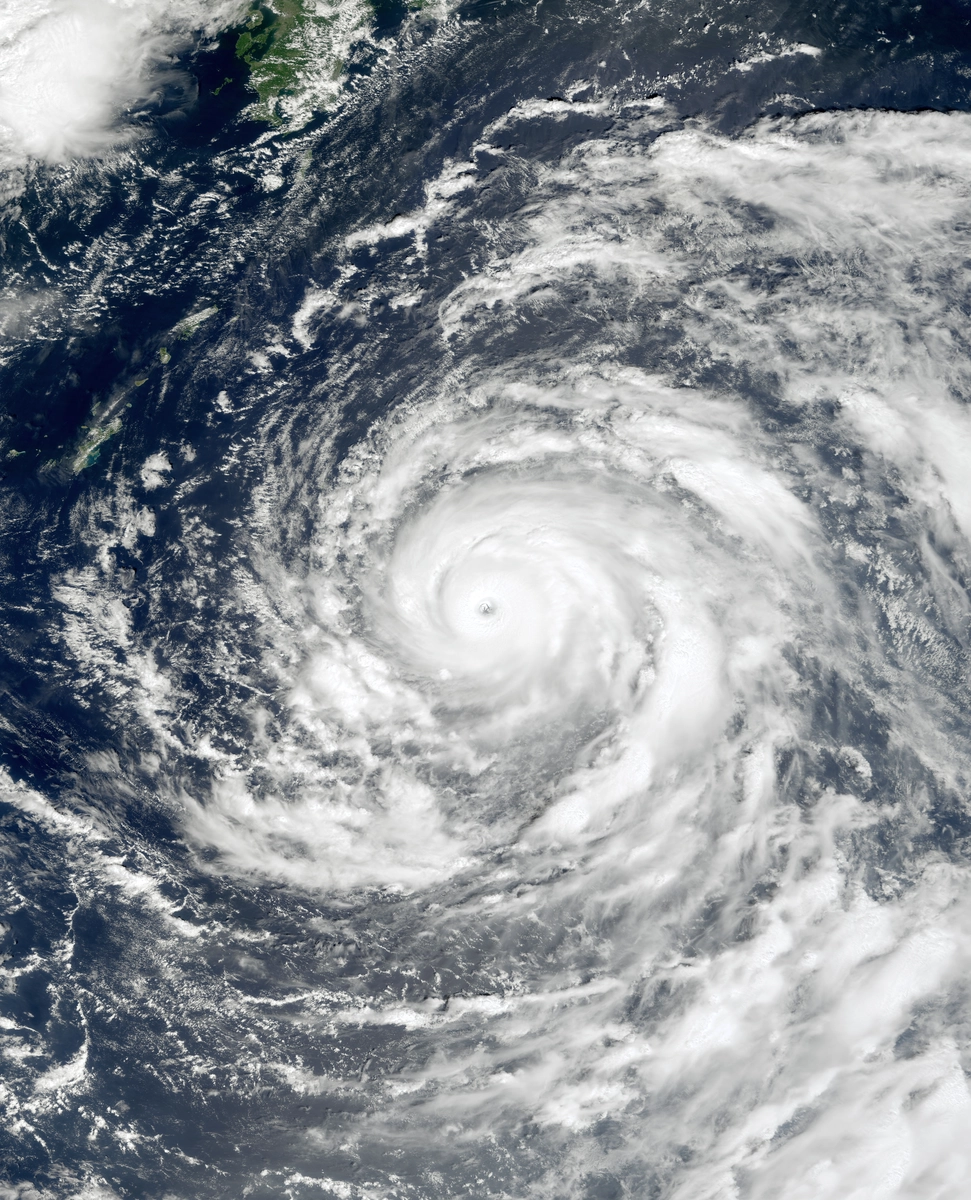 Satellite image of Saomai 2000